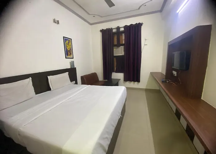 Hotel Prashant Palace