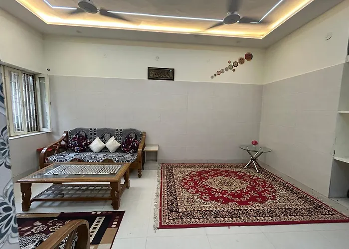 Max Guest House